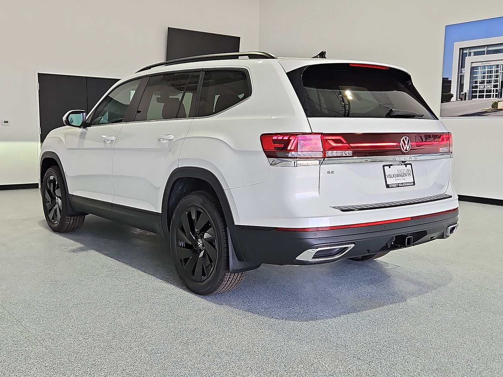 2026 Volkswagen Atlas SE with Technology