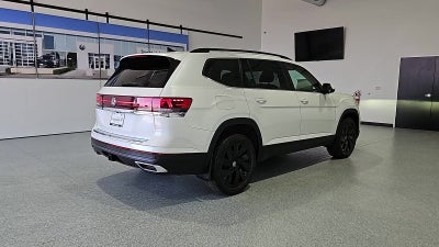 2026 Volkswagen Atlas SE with Technology