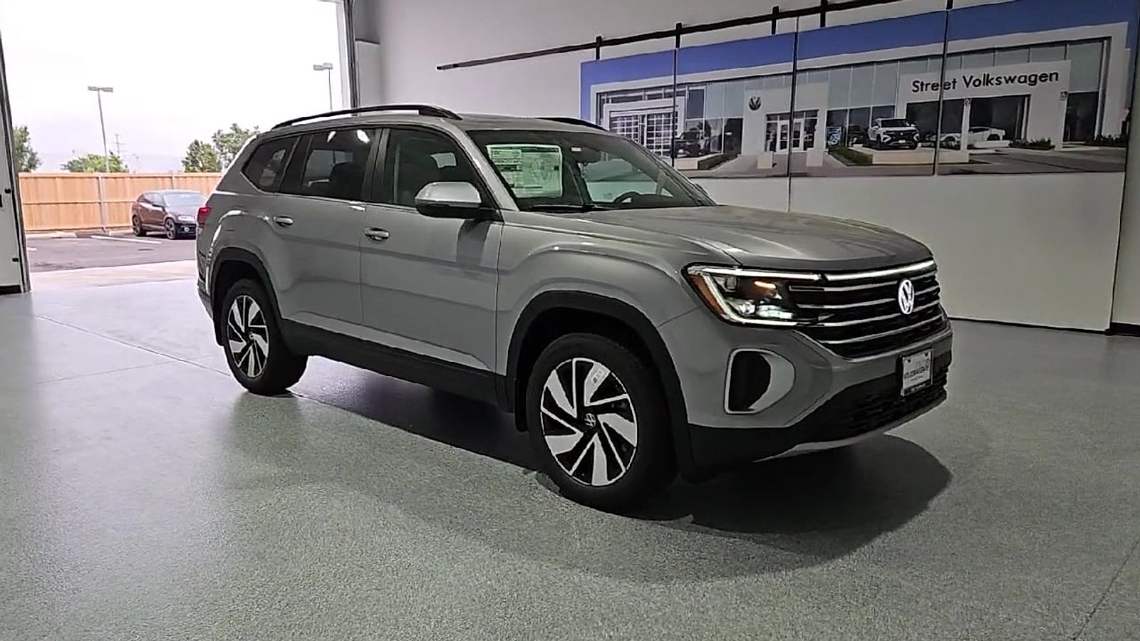 2026 Volkswagen Atlas SE with Technology