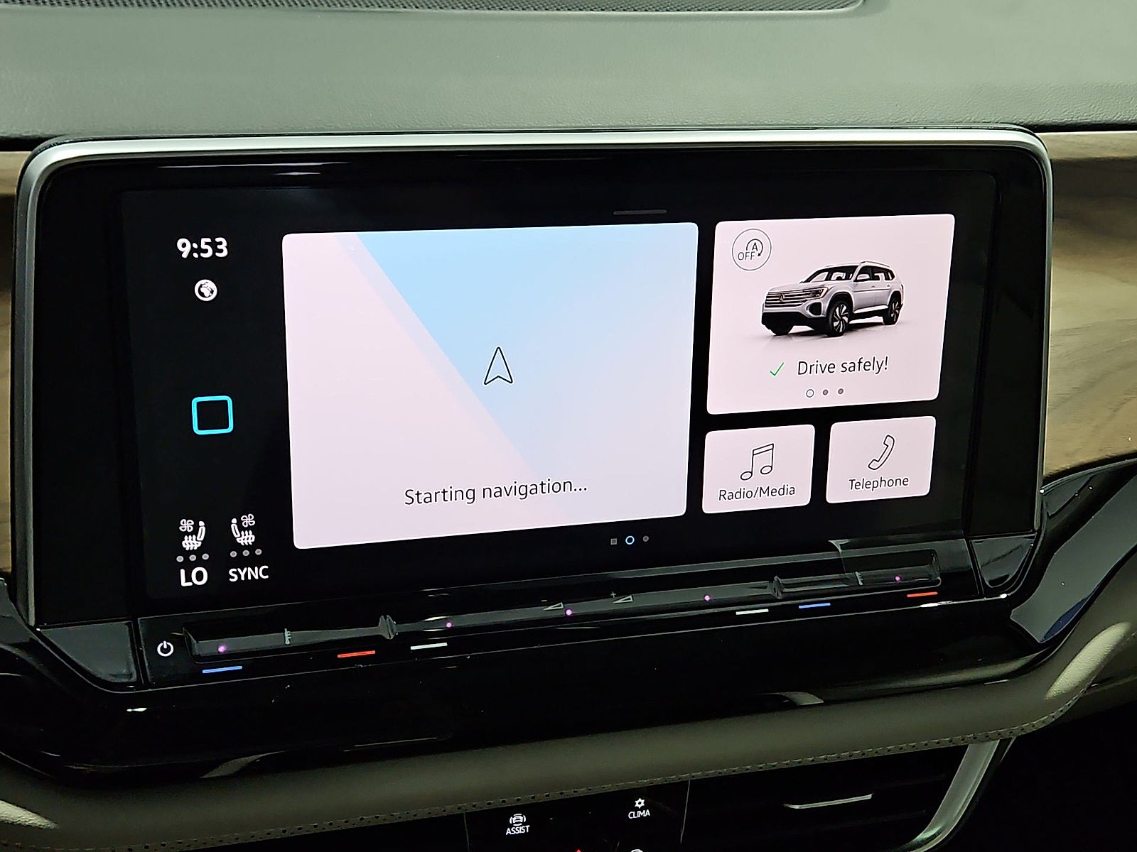 2026 Volkswagen Atlas SE with Technology