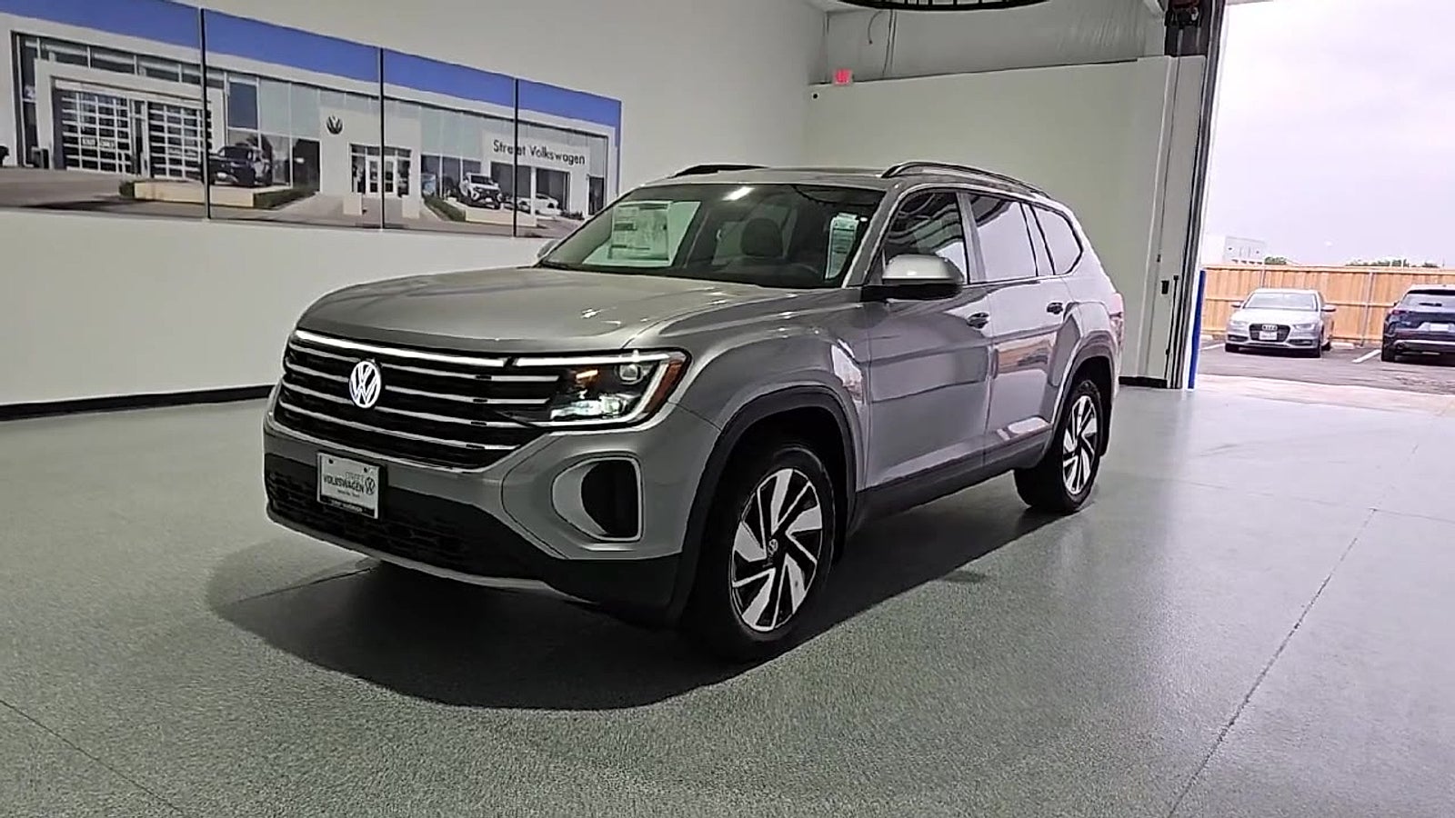 2026 Volkswagen Atlas SE with Technology