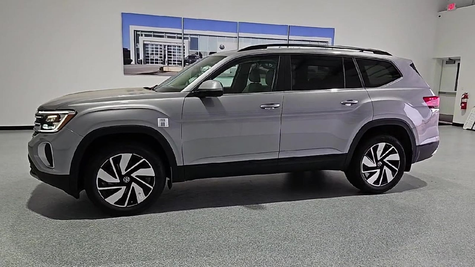 2026 Volkswagen Atlas SE with Technology