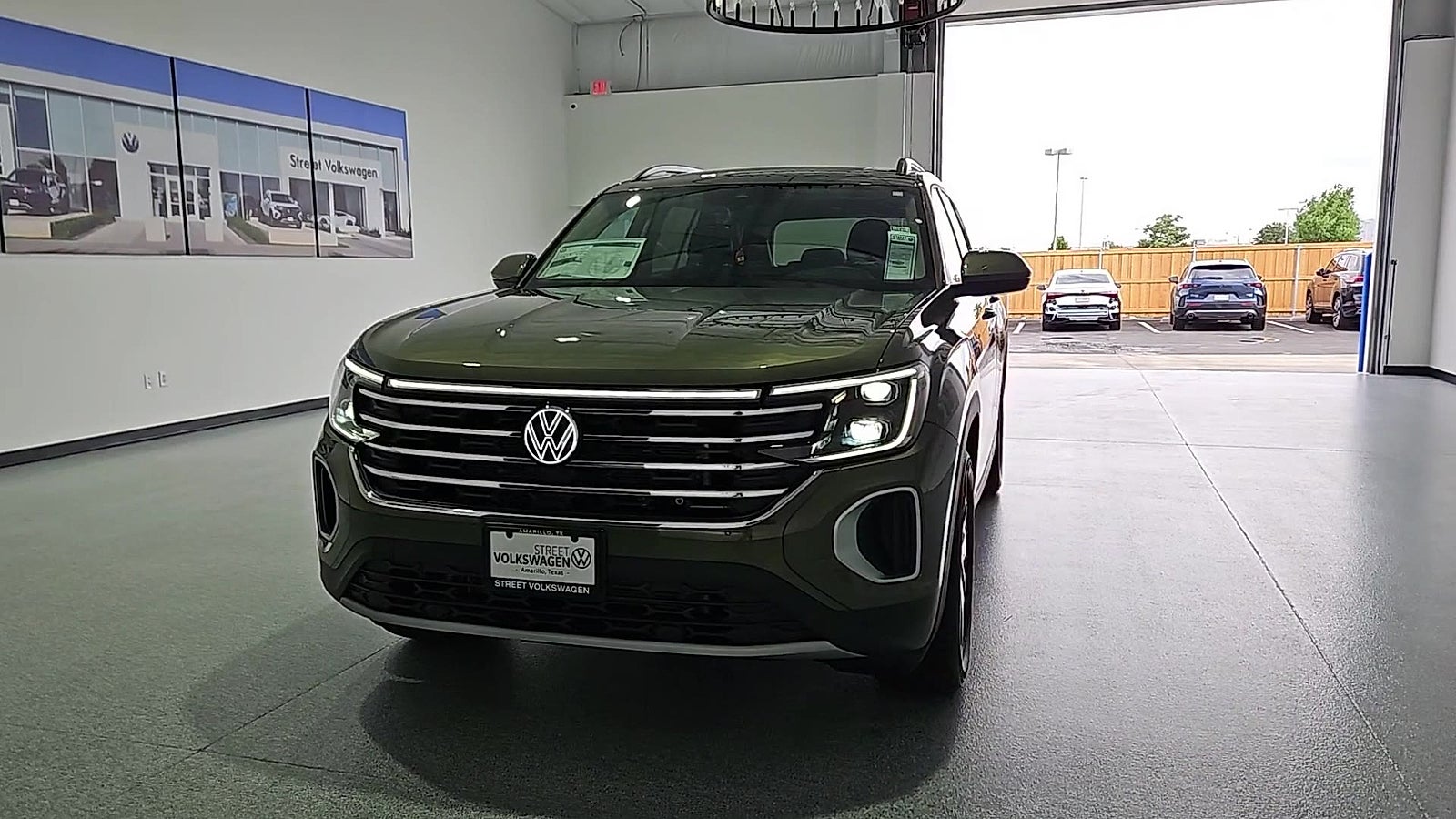 2026 Volkswagen Atlas SE with Technology