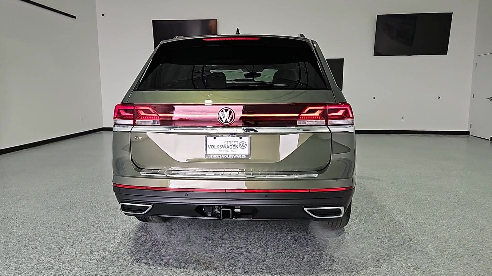 2026 Volkswagen Atlas SE with Technology