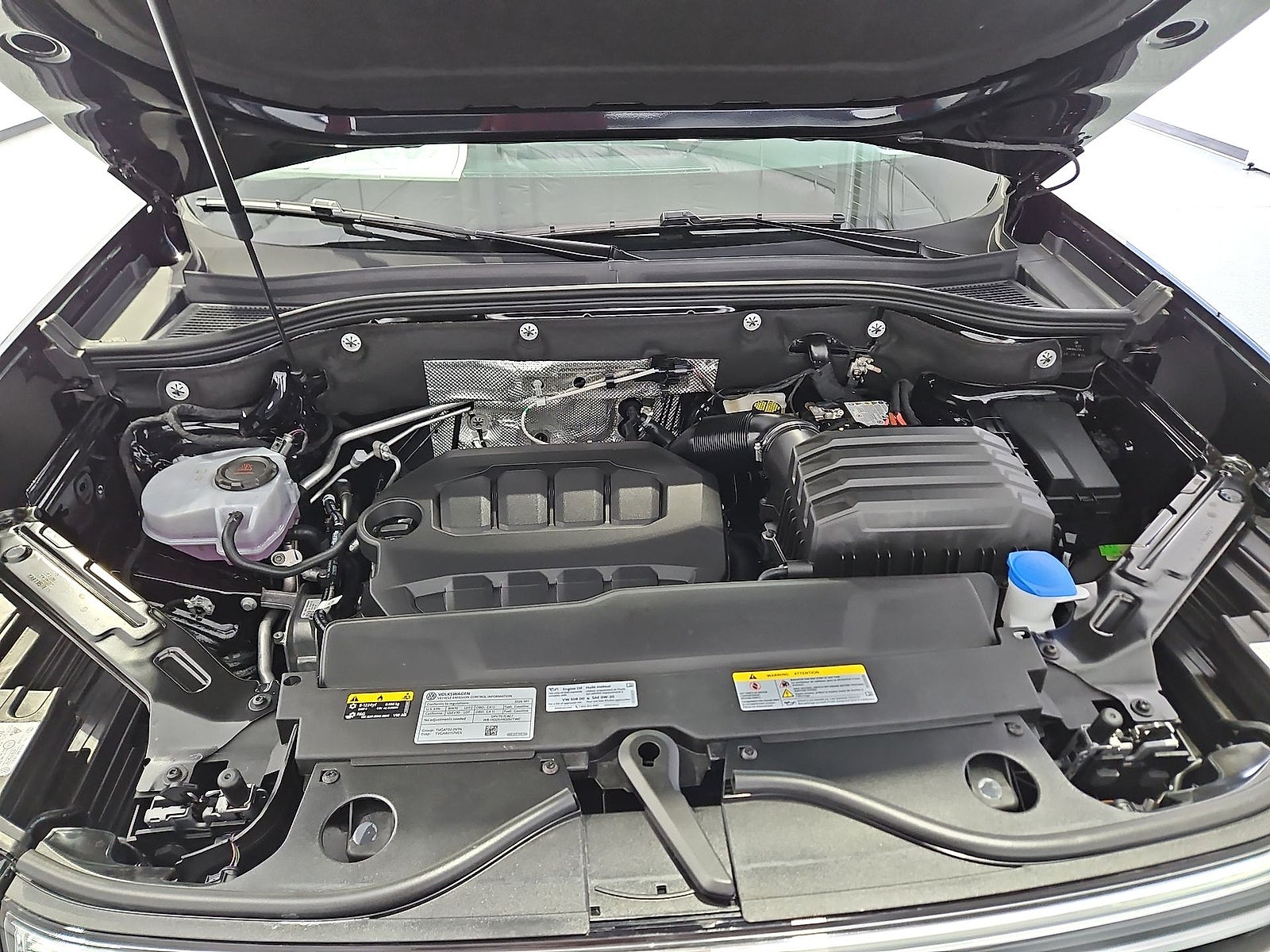 2026 Volkswagen Atlas SE with Technology