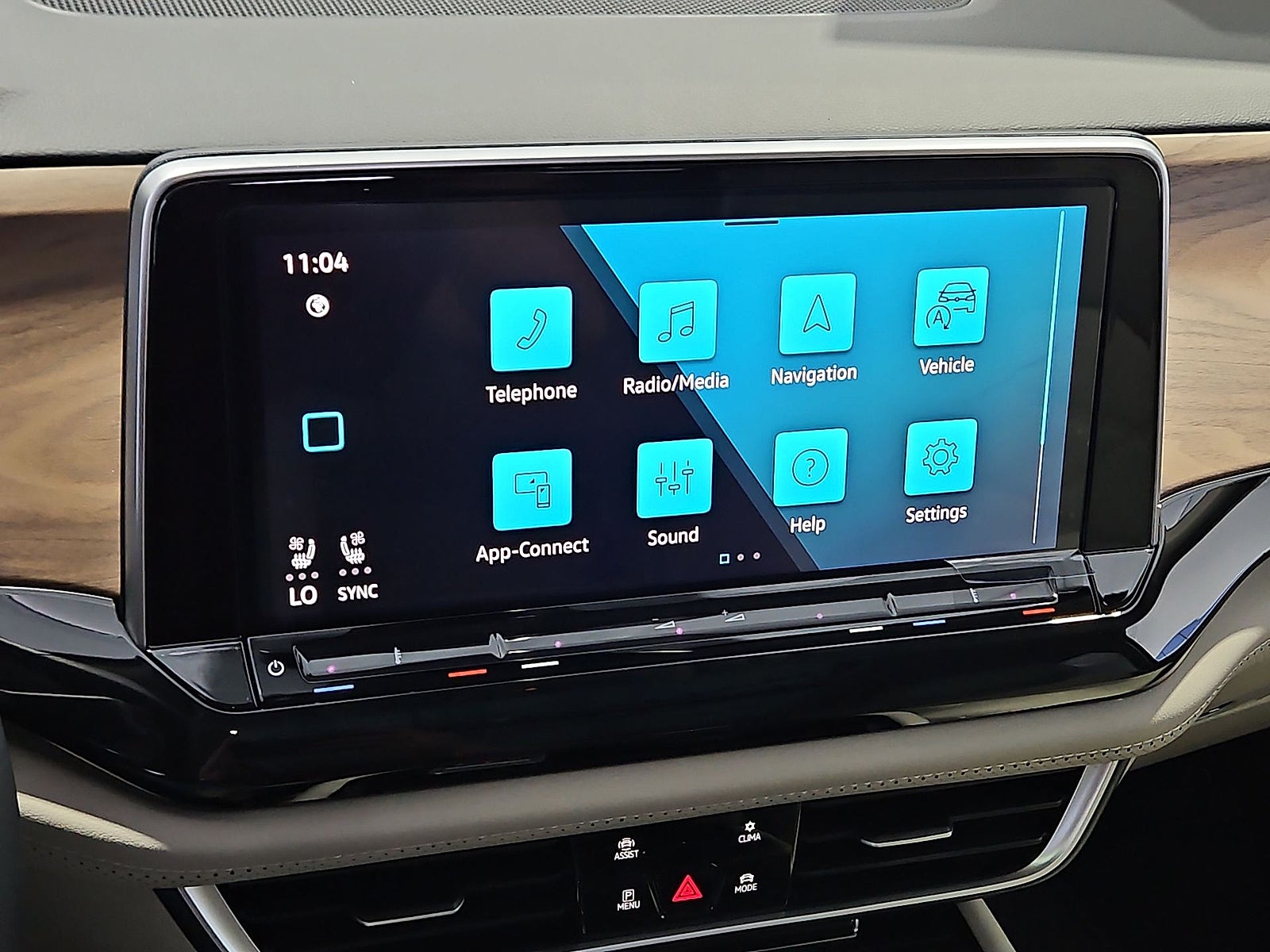 2026 Volkswagen Atlas SE with Technology