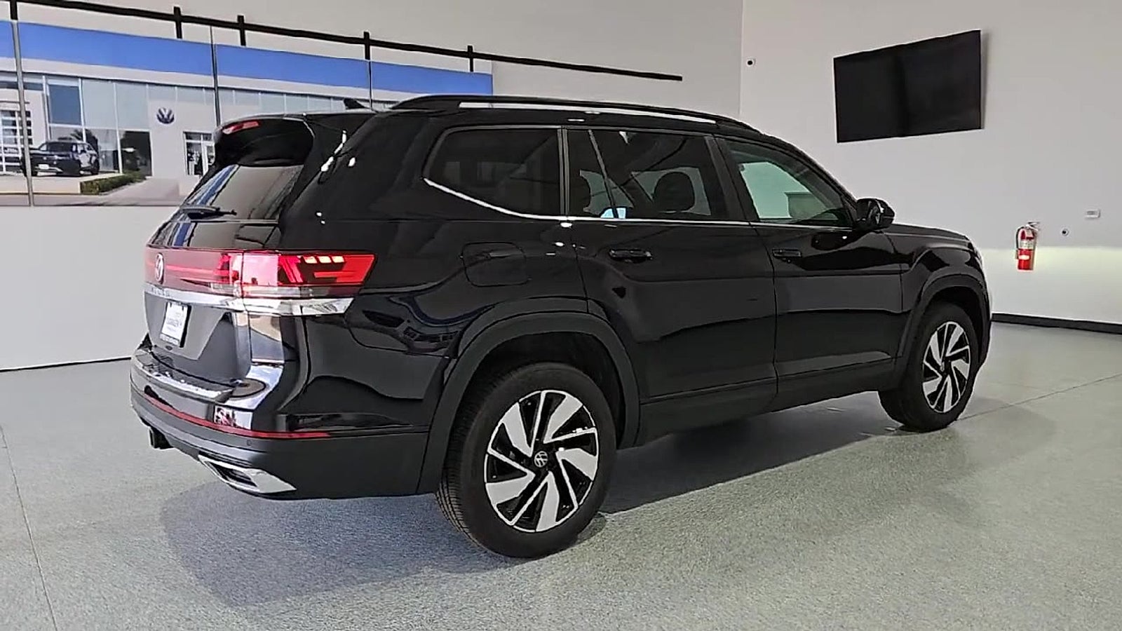 2026 Volkswagen Atlas SE with Technology