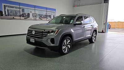 2026 Volkswagen Atlas SE with Technology
