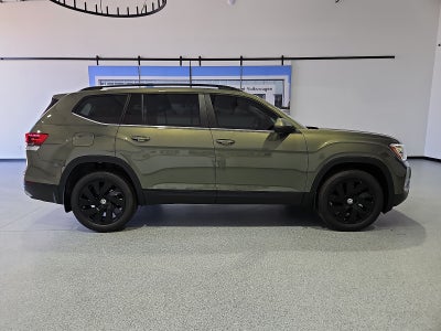 2026 Volkswagen Atlas SE with Technology