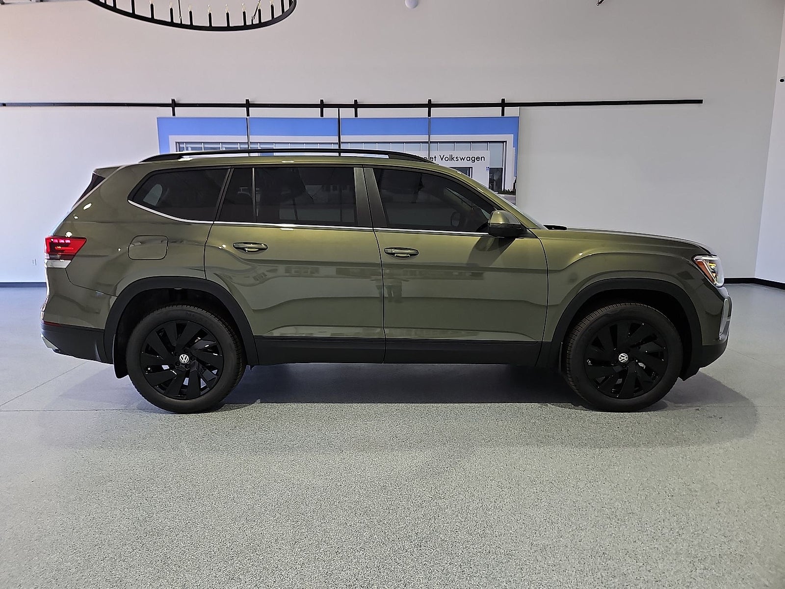 2026 Volkswagen Atlas SE with Technology