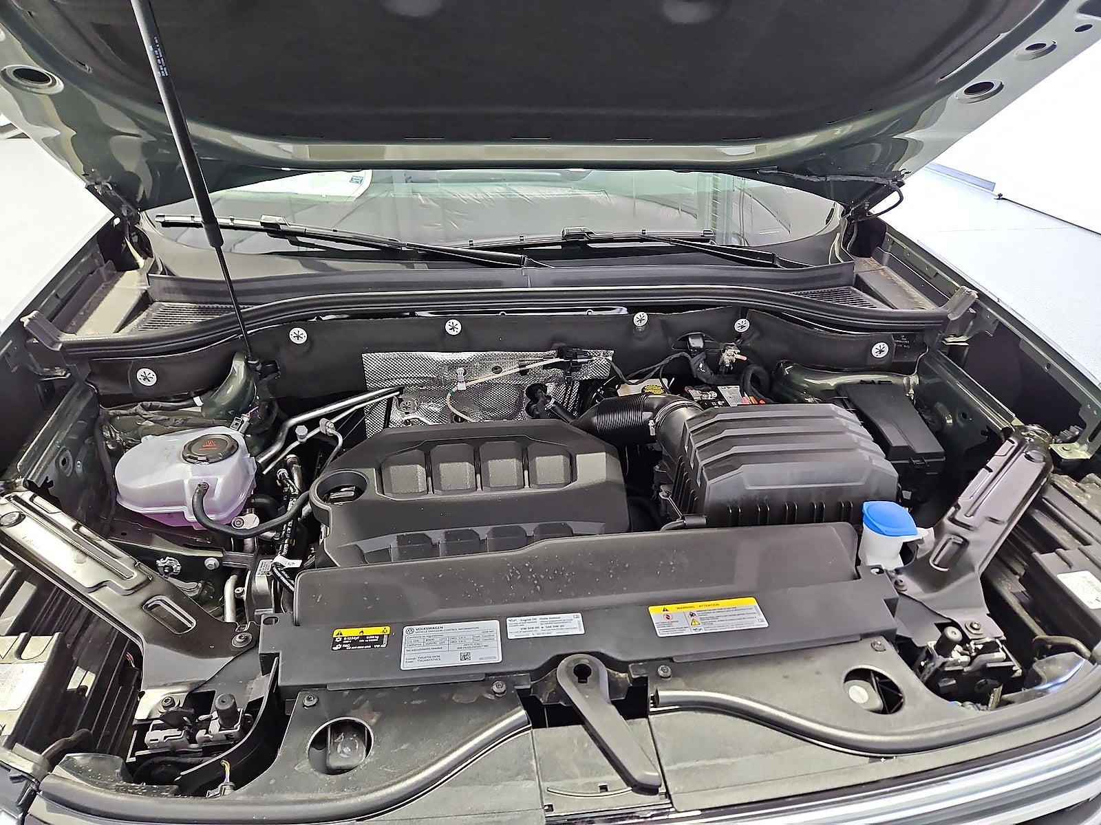 2026 Volkswagen Atlas SE with Technology