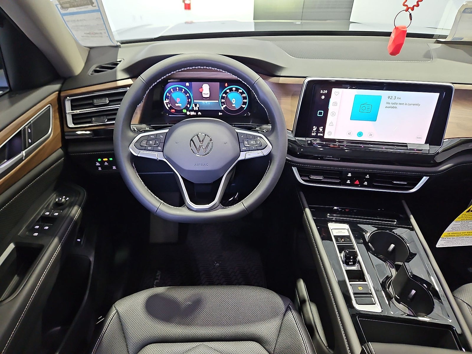 2026 Volkswagen Atlas SE with Technology