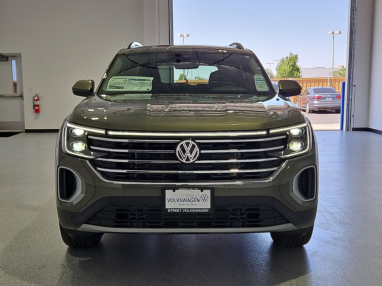 2026 Volkswagen Atlas SE with Technology