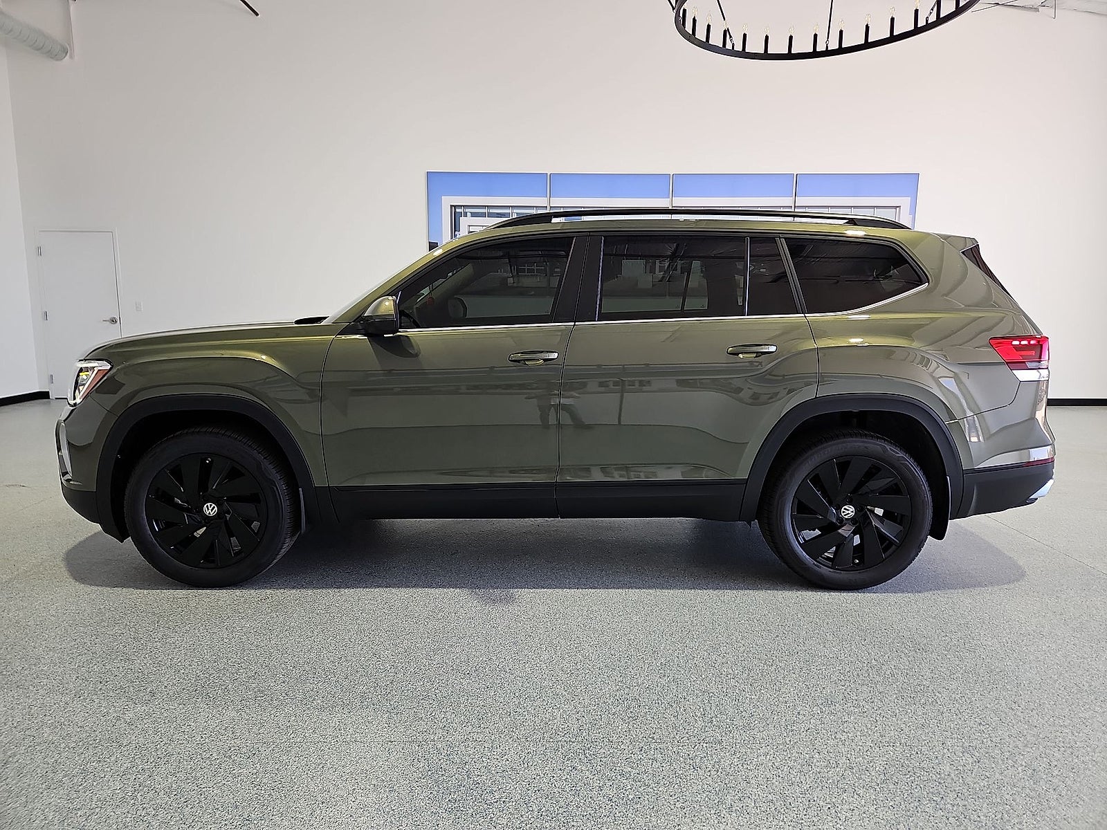 2026 Volkswagen Atlas SE with Technology
