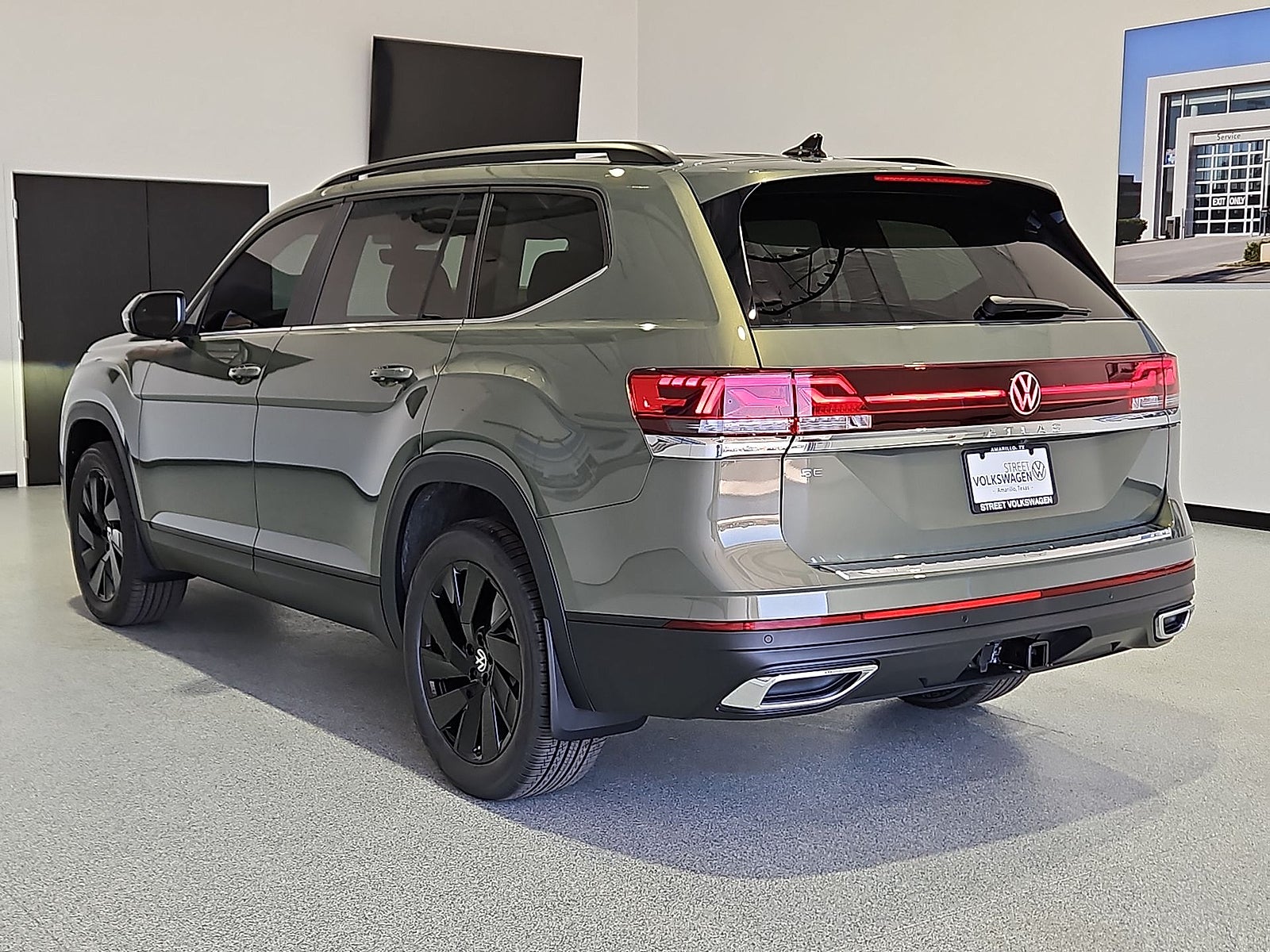 2026 Volkswagen Atlas SE with Technology