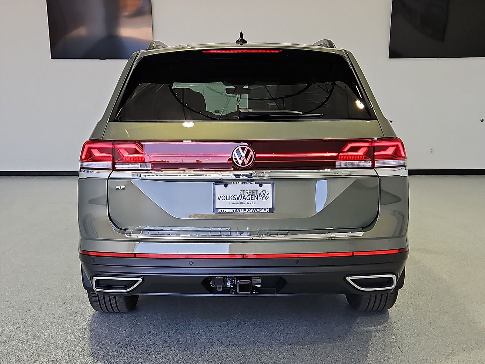 2026 Volkswagen Atlas SE with Technology