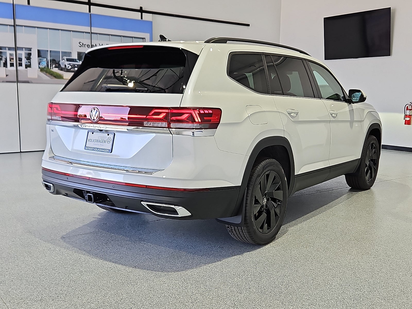 2026 Volkswagen Atlas SE with Technology