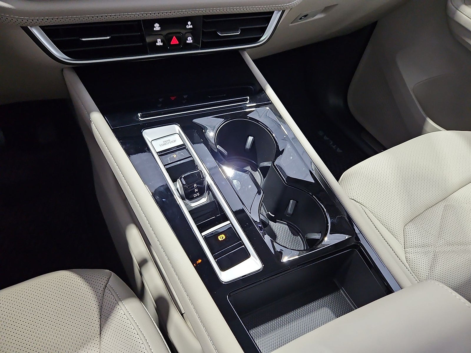 2026 Volkswagen Atlas SE with Technology