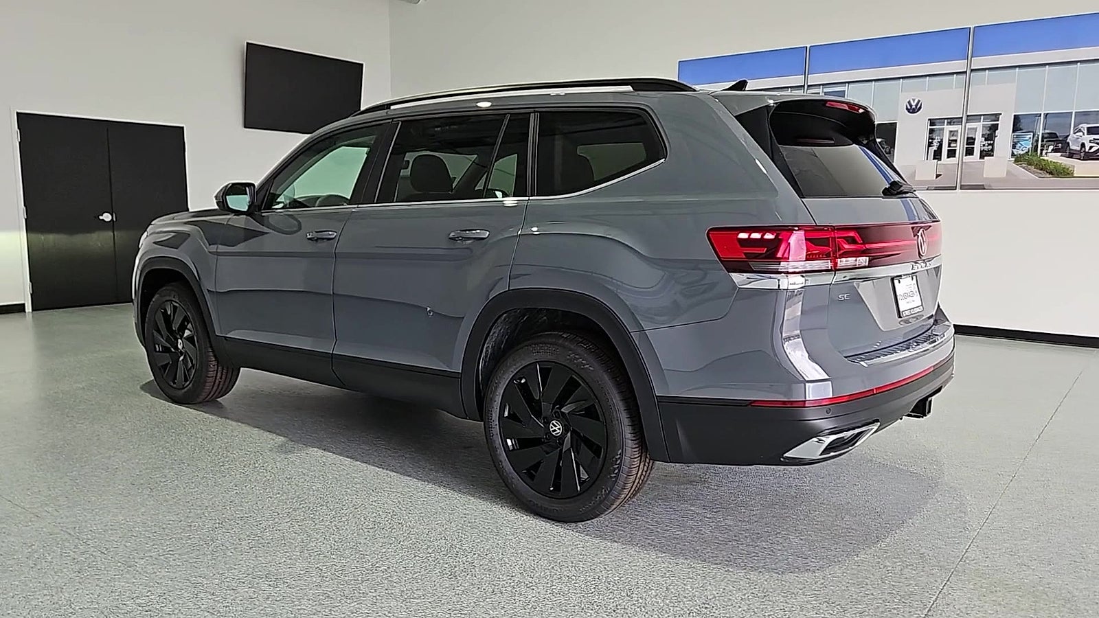 2026 Volkswagen Atlas SE with Technology