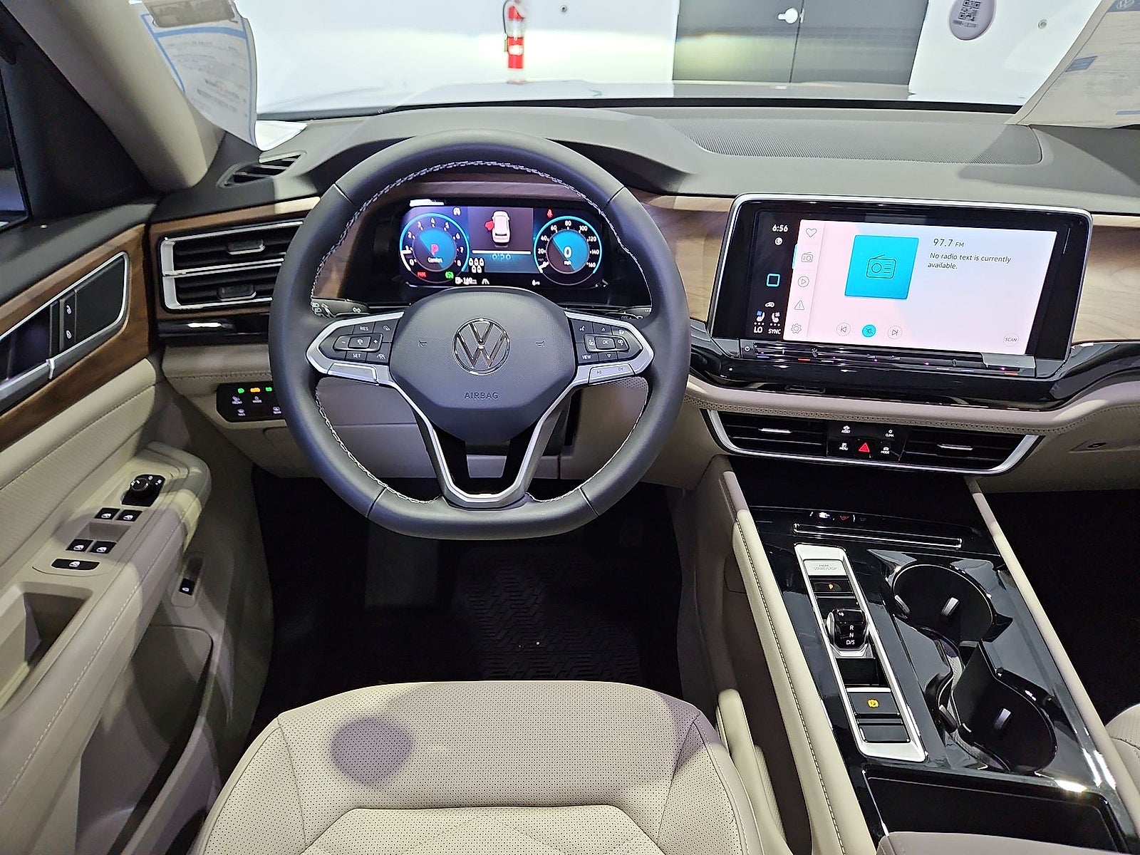 2026 Volkswagen Atlas SE with Technology