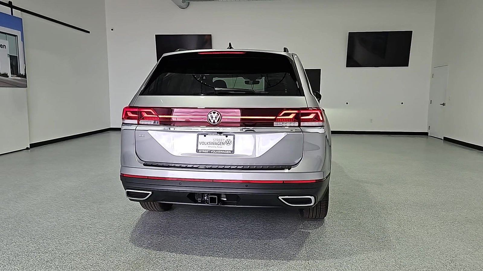 2026 Volkswagen Atlas SE with Technology