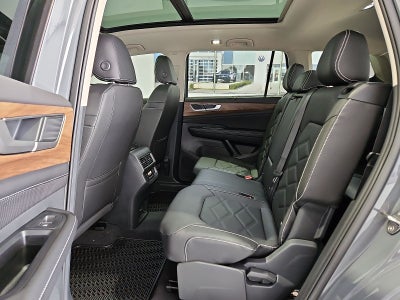 2026 Volkswagen Atlas SE with Technology