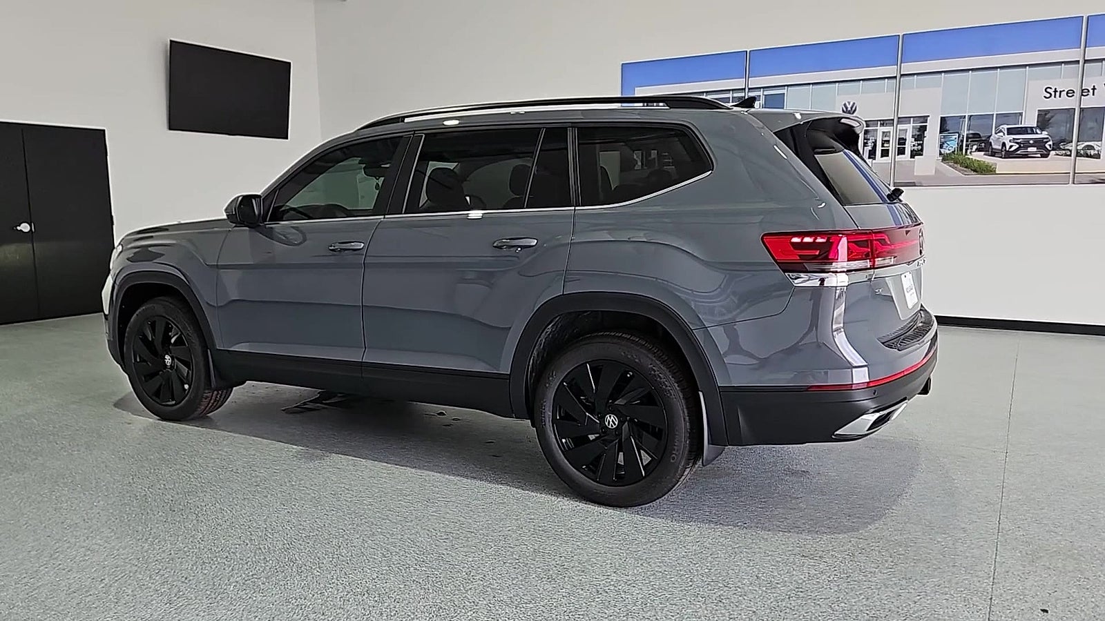 2026 Volkswagen Atlas SE with Technology