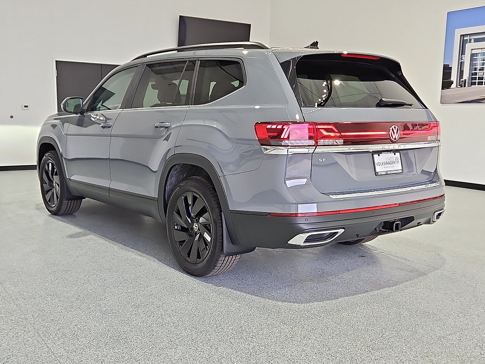 2026 Volkswagen Atlas SE with Technology