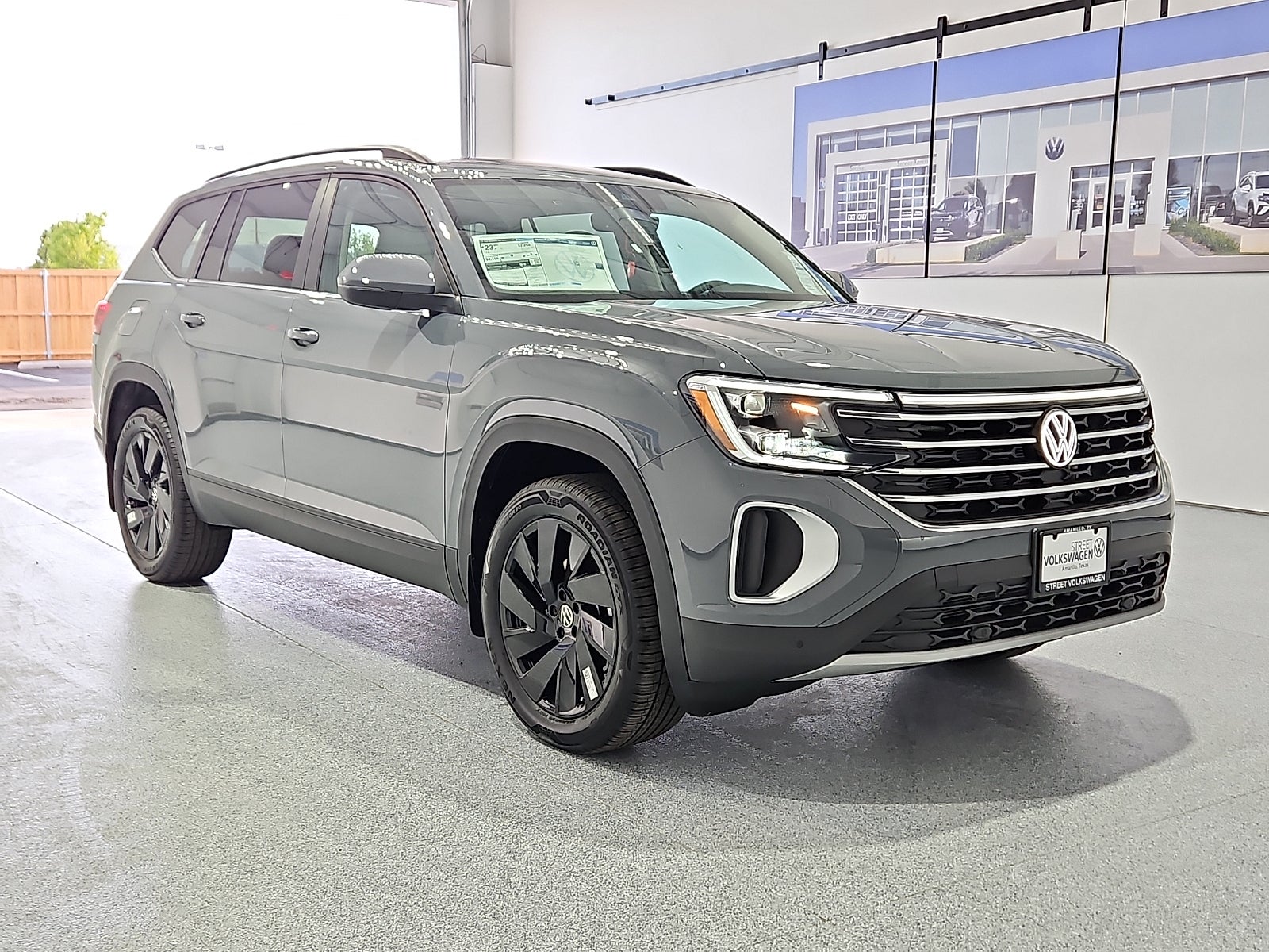 2026 Volkswagen Atlas SE with Technology