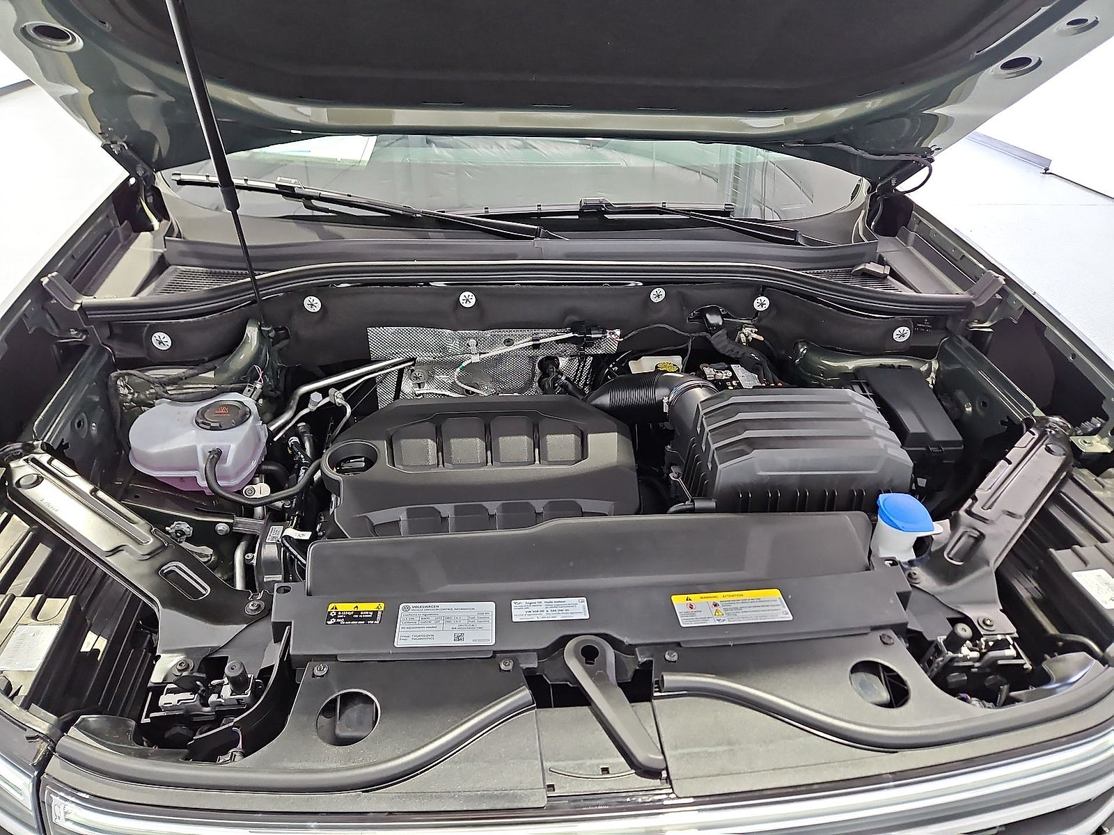 2026 Volkswagen Atlas SE with Technology