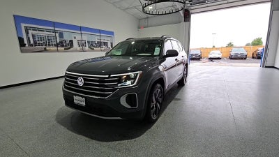 2026 Volkswagen Atlas SE with Technology