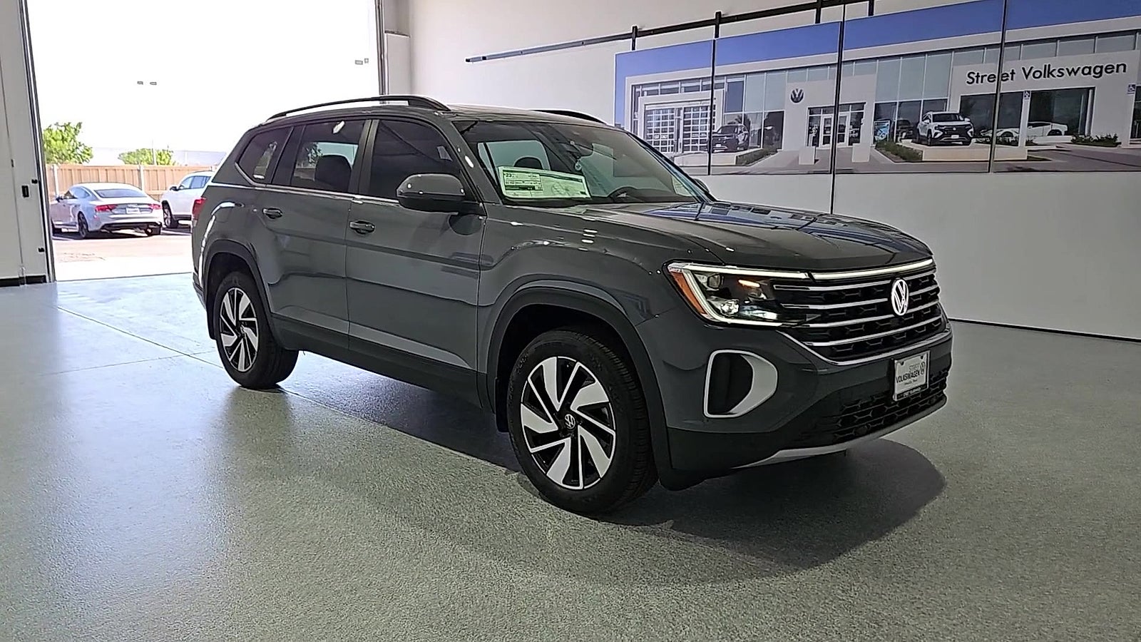 2026 Volkswagen Atlas SE with Technology