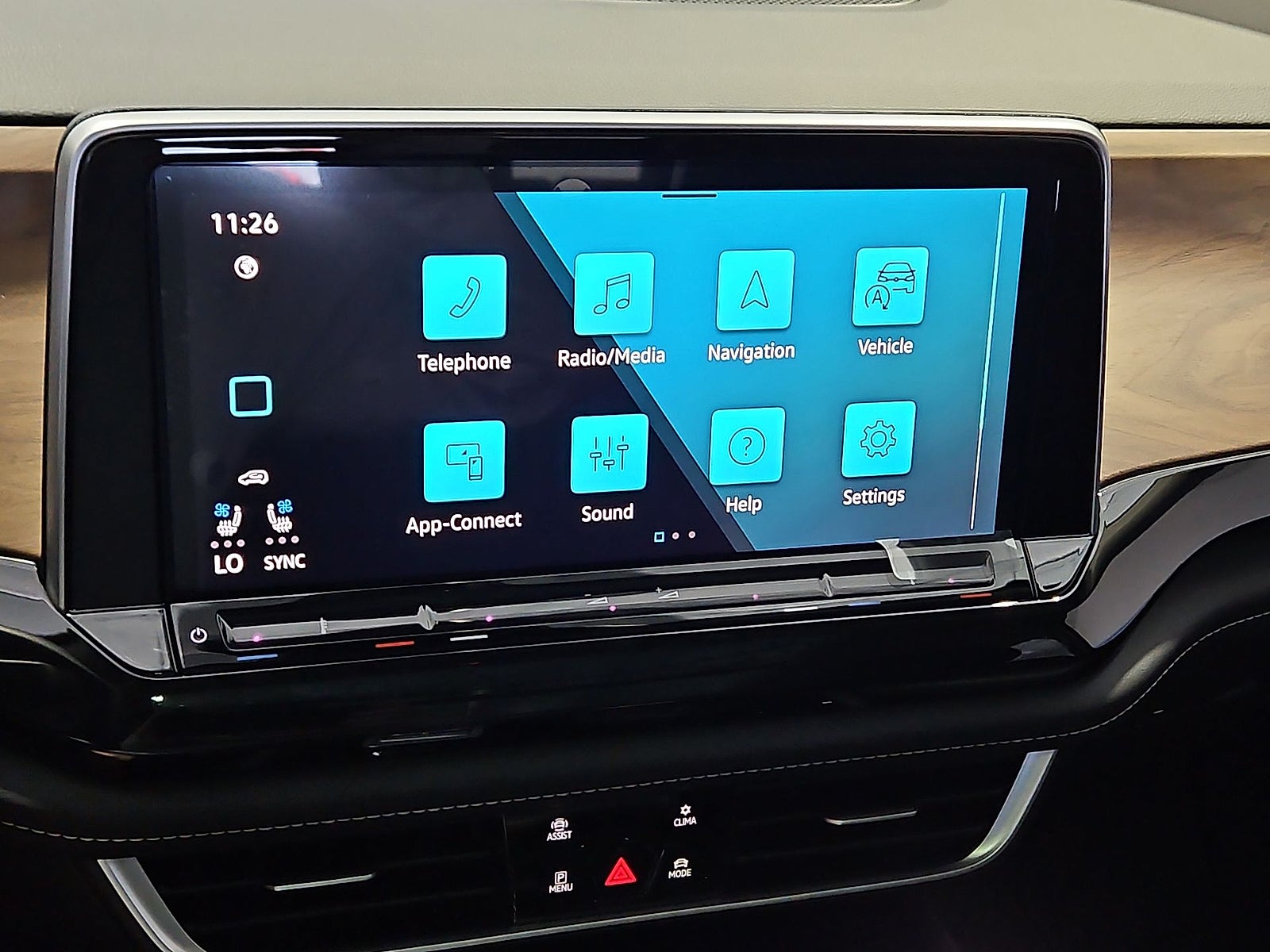 2026 Volkswagen Atlas SE with Technology