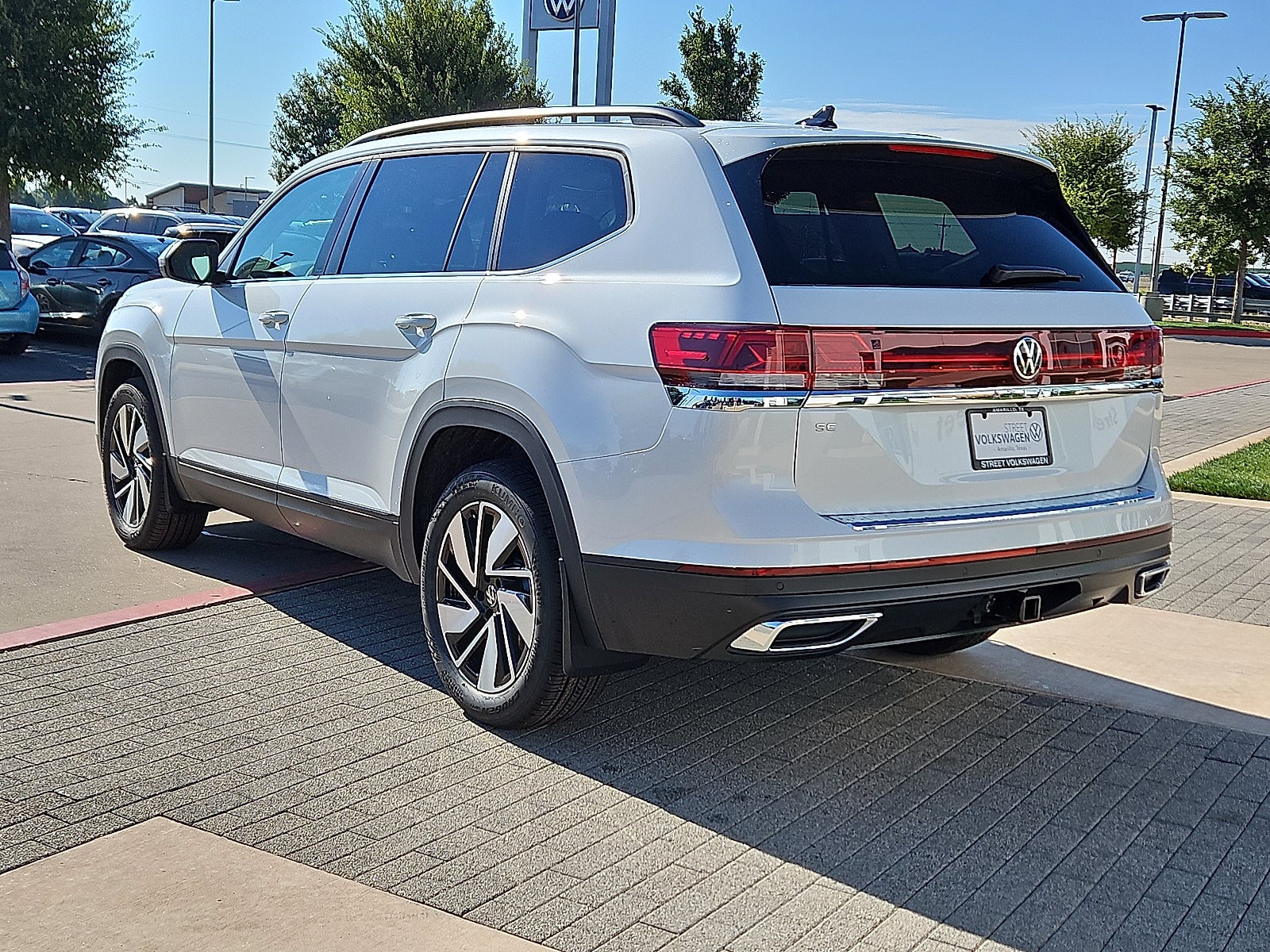 2026 Volkswagen Atlas 2.0T SE w/Technology