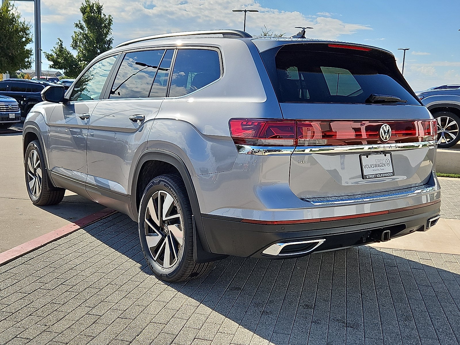 2026 Volkswagen Atlas 2.0T SE w/Technology