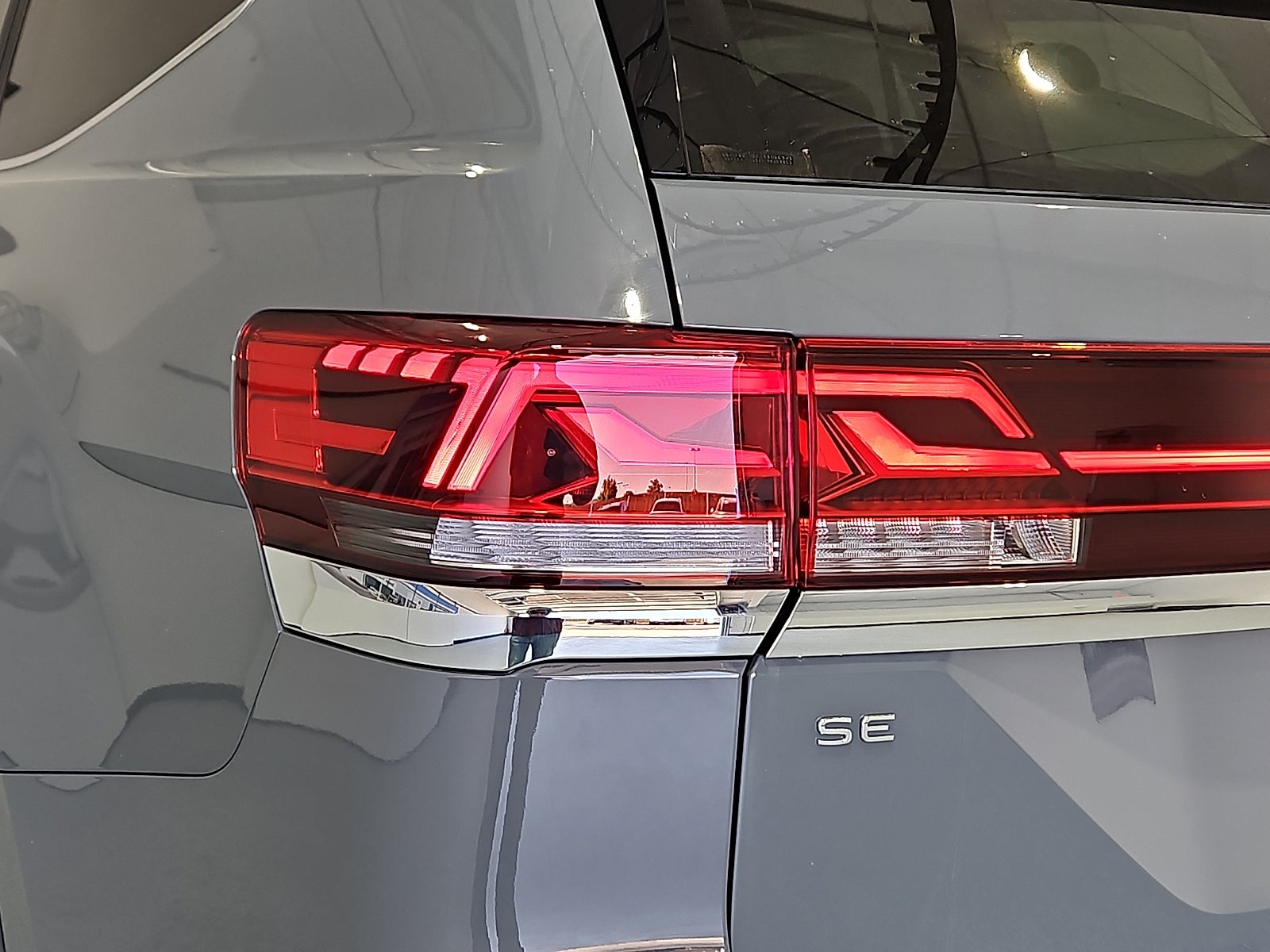2026 Volkswagen Atlas SE with Technology