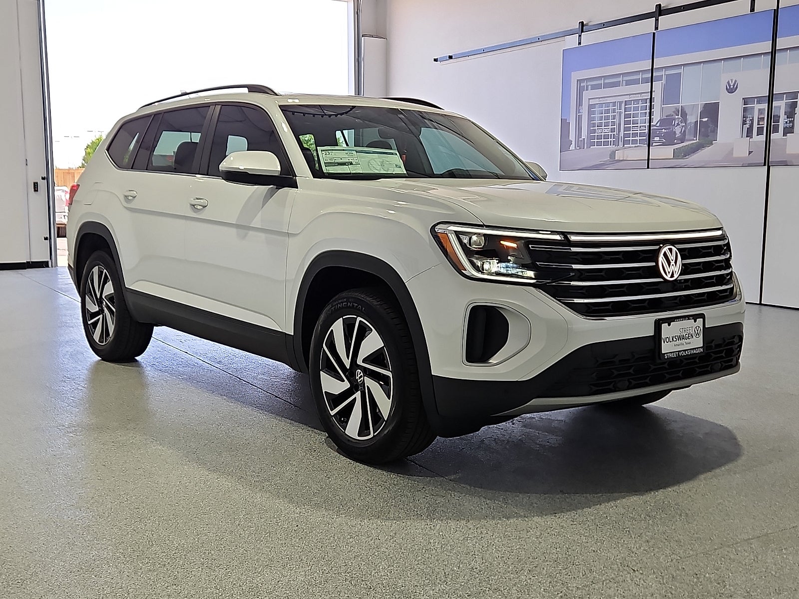 2026 Volkswagen Atlas SE with Technology