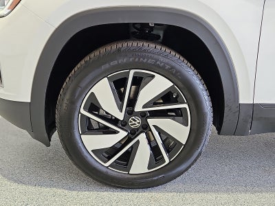 2026 Volkswagen Atlas SE with Technology
