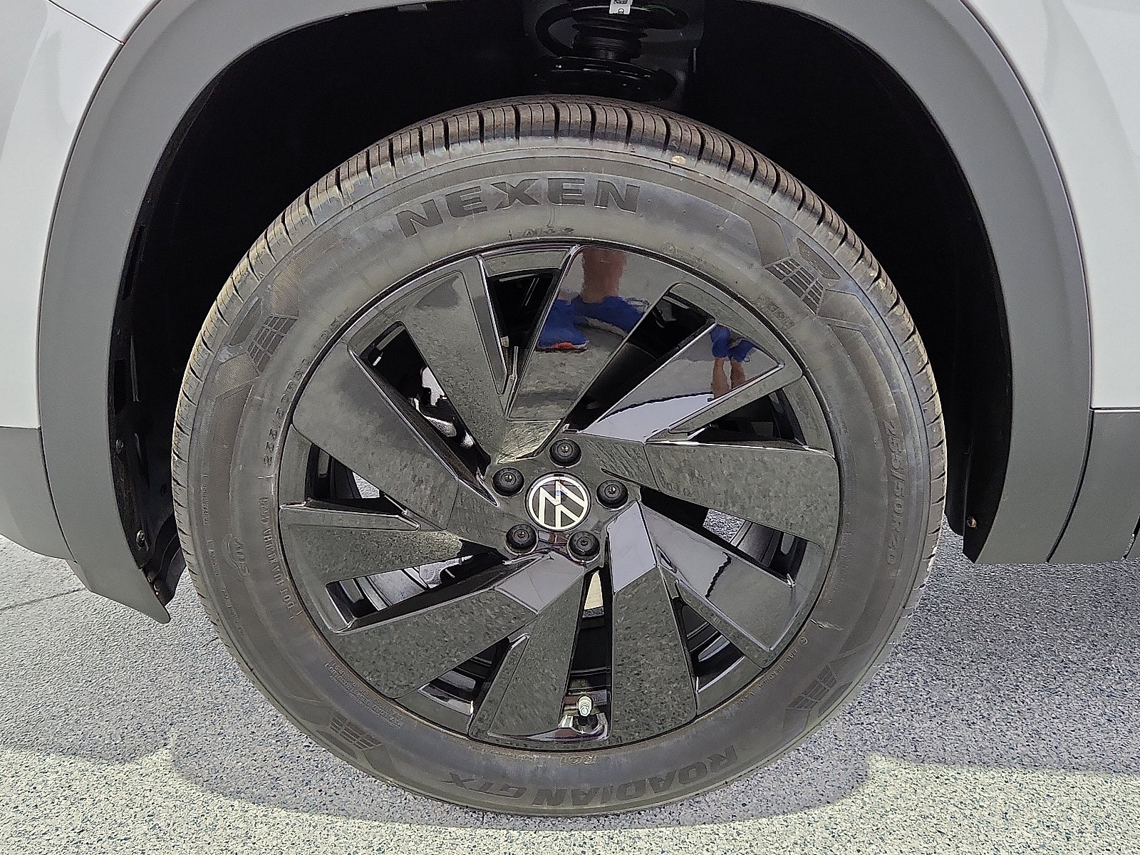 2026 Volkswagen Atlas SE with Technology