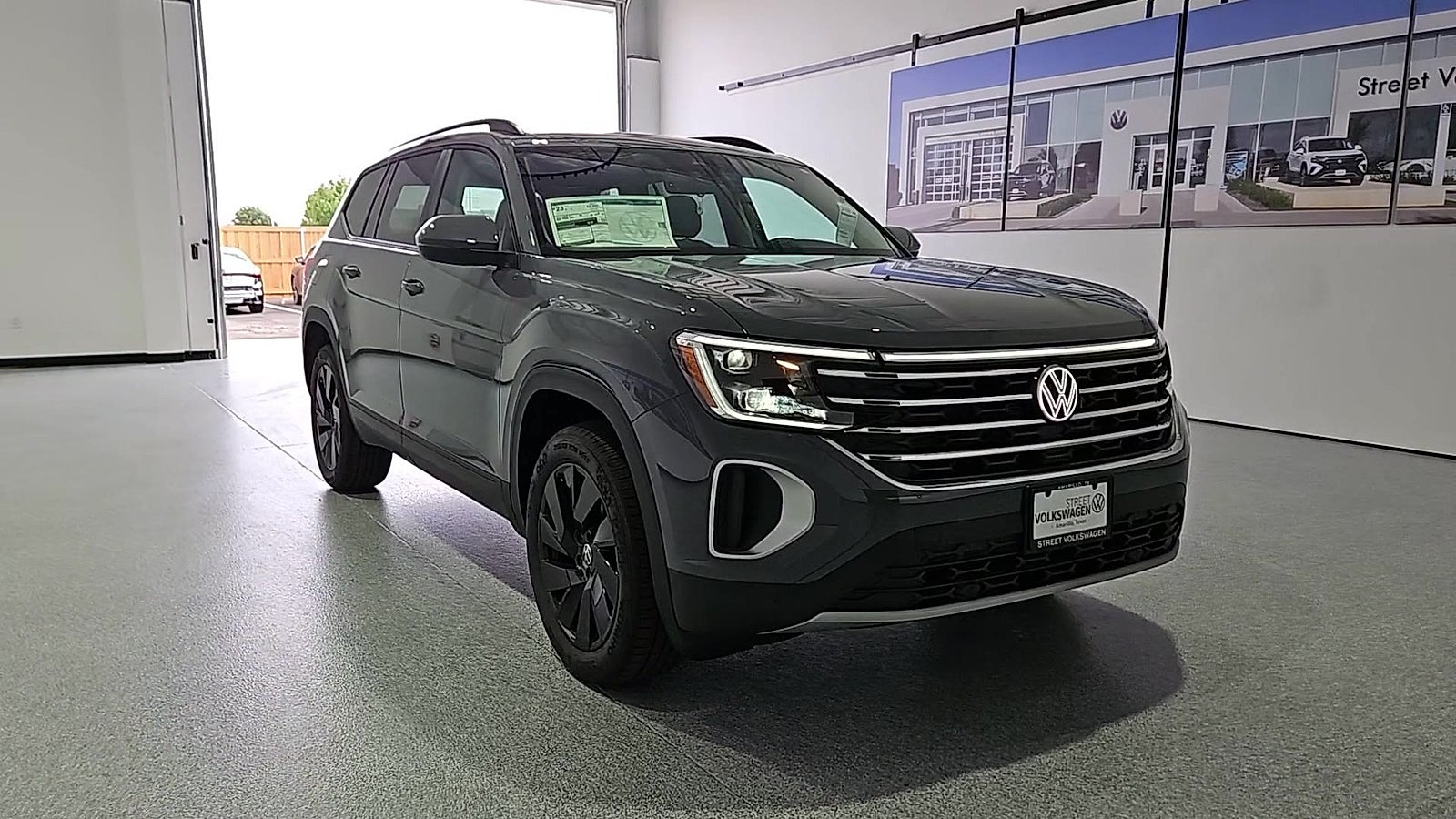 2026 Volkswagen Atlas SE with Technology