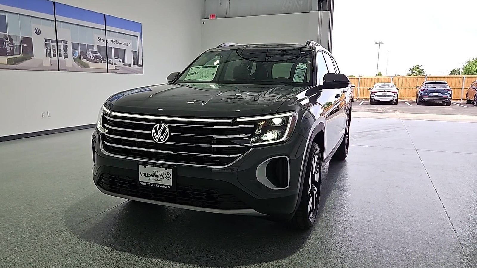2026 Volkswagen Atlas SE with Technology
