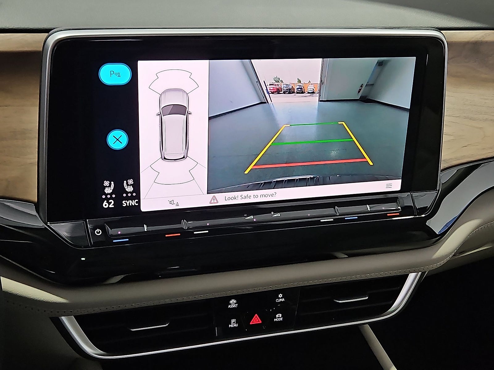 2026 Volkswagen Atlas SE with Technology