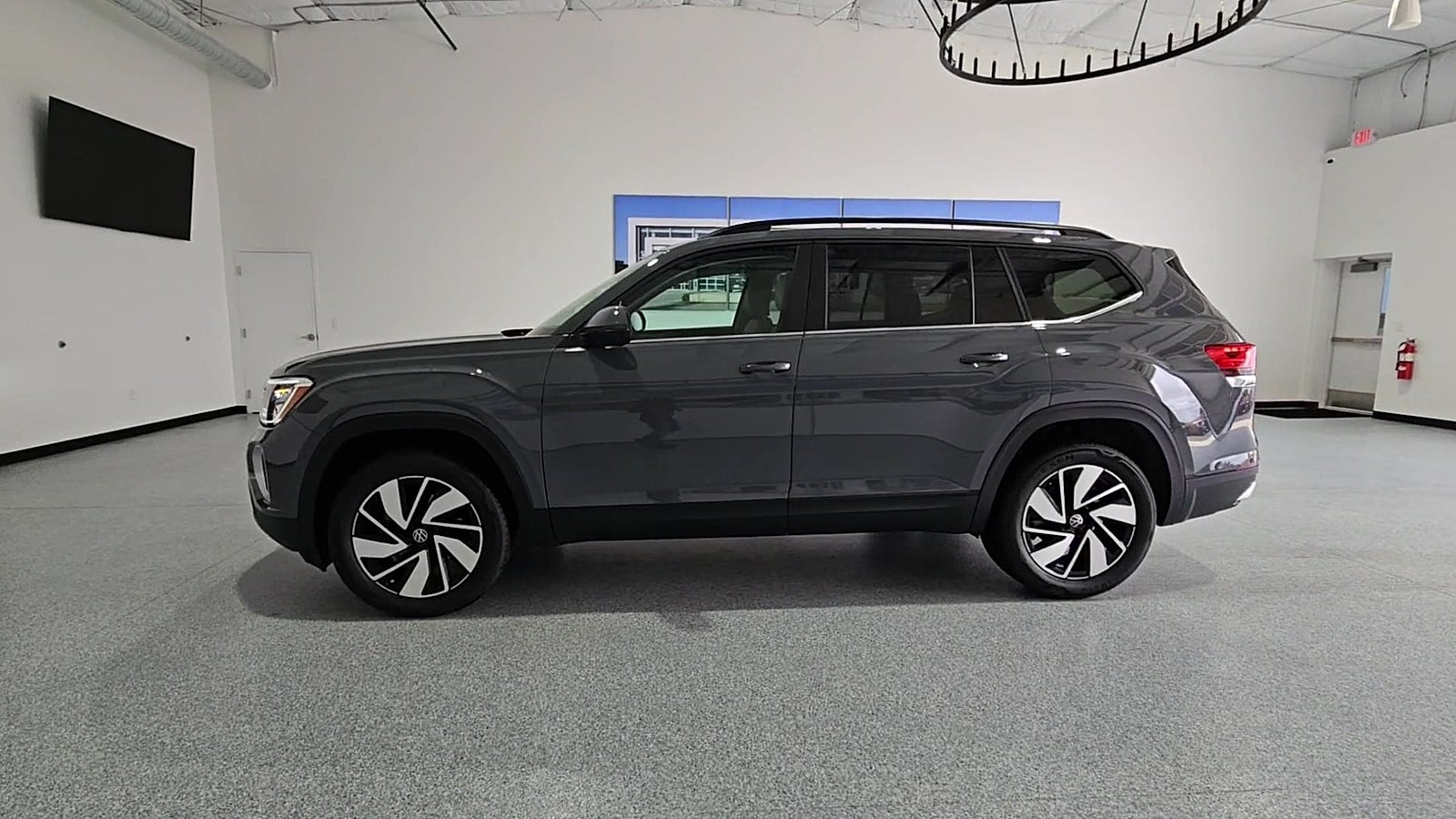 2026 Volkswagen Atlas SE with Technology