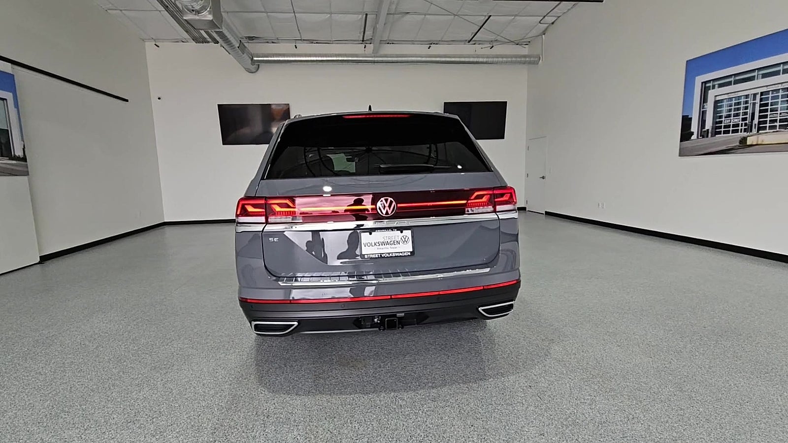 2026 Volkswagen Atlas SE with Technology