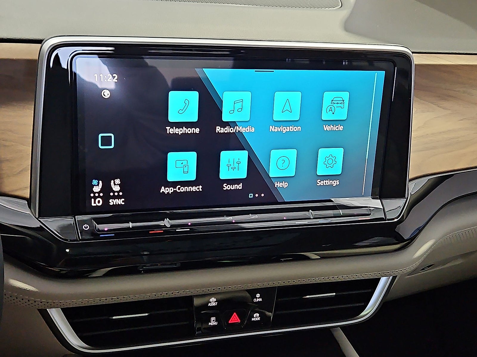 2026 Volkswagen Atlas SE with Technology