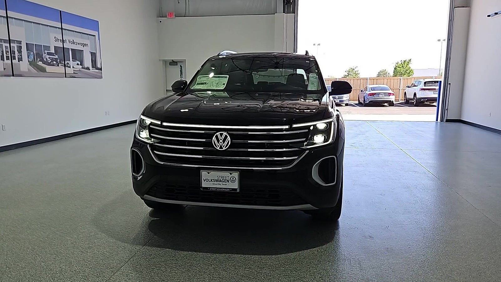 2026 Volkswagen Atlas SE with Technology