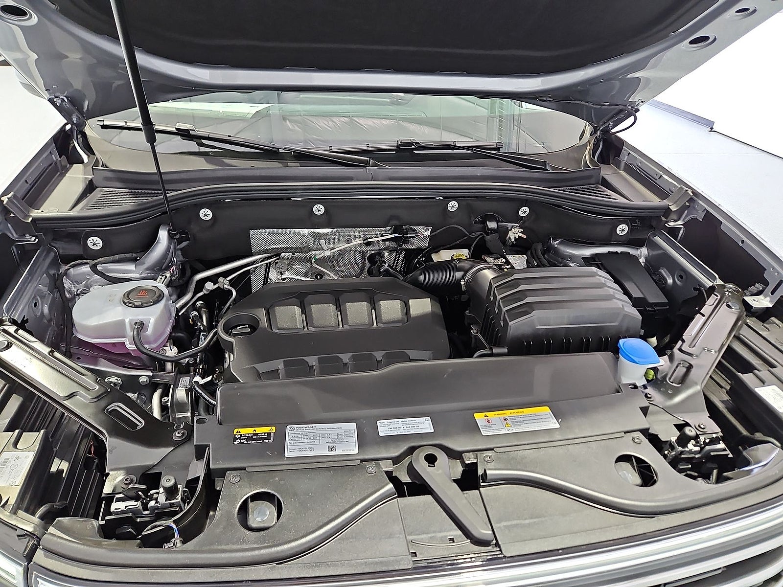 2026 Volkswagen Atlas SE with Technology