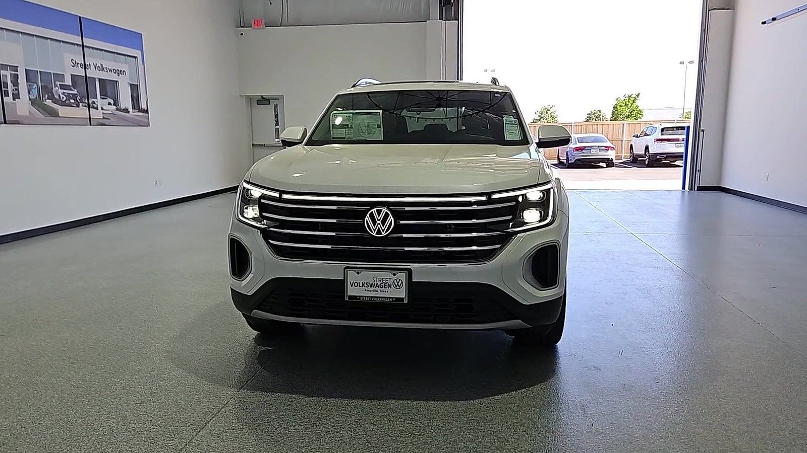 2026 Volkswagen Atlas SE with Technology