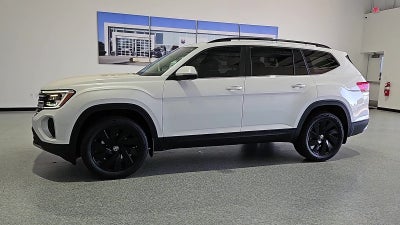2026 Volkswagen Atlas SE with Technology