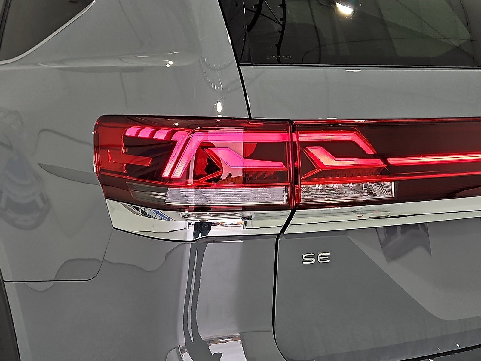 2026 Volkswagen Atlas SE with Technology